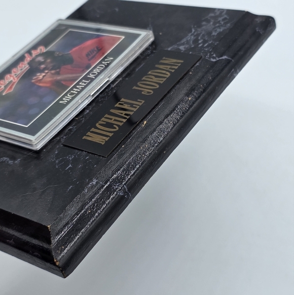 Michael Jordan 1991 NBA Legends Sports Memorabilia Chicago Bulls #11 Card - Picture 3 of 7